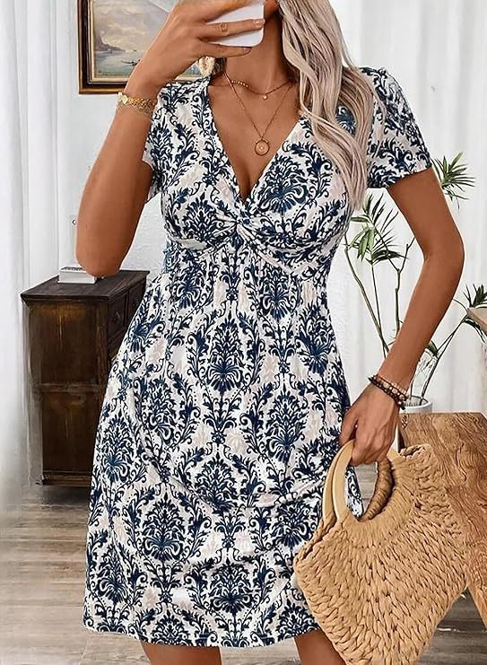 Elara – Sommer Kleid Damen mit V-Ausschnitt, Raffungen & Taillenknoten - Image 7